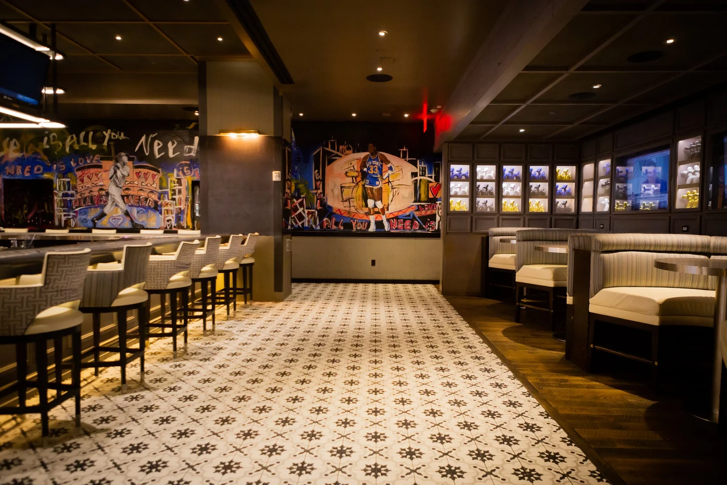 Versa NYC lounge